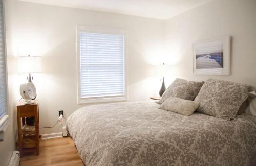 Lincolnville Casa | Lincolnville 2BR - Beach Vibes & Backyard BBQ