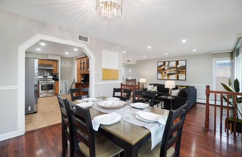 Lincolnwood Casa | Lincolnwood FHS Rental