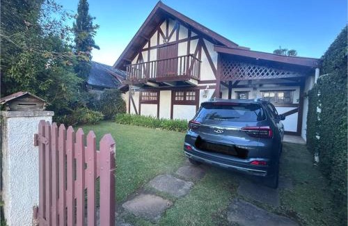 Vila Everest Casa | Linda Casa! Aconchegante e com ótima localização