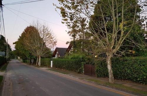 Vila Everest Casa | Linda Casa! Aconchegante e com ótima localização