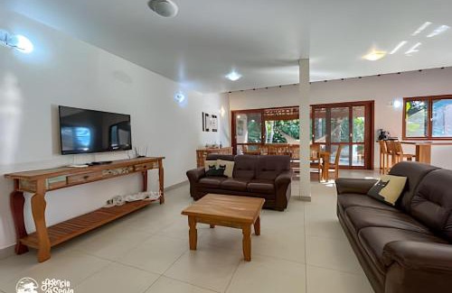 Ilhabela Casa | Linda casa com varanda gourmet em condomínio
