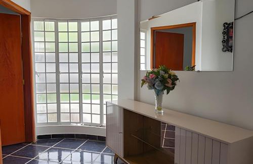 Bonito Casa | Linda Casa de 4 quartos com piscina e localização top