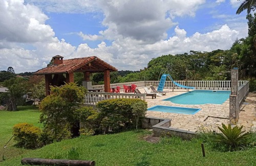 Ibiuna Cabaña | Linda Casa de Campo Para Momentos de Lazer e Descontração