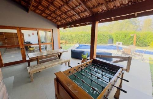 Porangaba Casa | Linda Casa de Campo Nova em condomínio com piscina aquecida