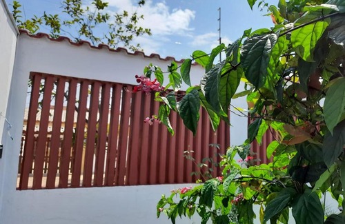 Tupy Casa | Linda casa de esquina em Itanhaém!