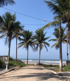Mongagua Casa | Linda Casa pé na areia em Mongagua