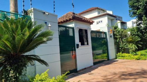 Recreio dos Bandeirantes Casa | Linda Casa super completa Quintal a pé praia Recreio