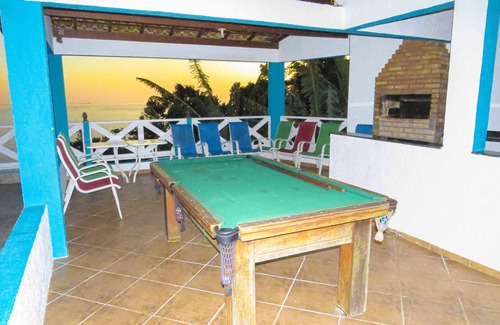 Borrifos Casa | Linda Costeira de 4 Suítes com Vista Para a Ilha de Alcatrazes