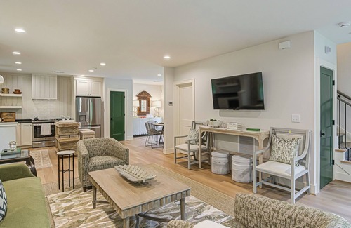 Winston - Salem Casa | Linda Cottage- Premium Retreat close to Wake Forest Campus w/ Lvl 2 EV Charger
