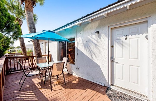 Laguna Beach Casa | Linda's Cozy Collection