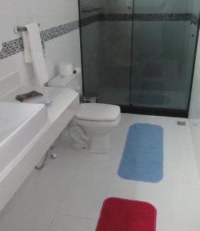 Taio Casa | Linda Suíte perto da Praia do Forno