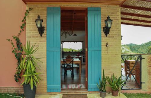 Santo Antonio do Pinhal Casa | Linda vista para as montanhas a 5 min da cidade