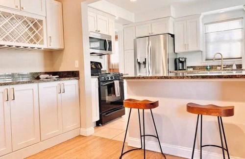 Linden Hills Casa | Linden Hills Charm!