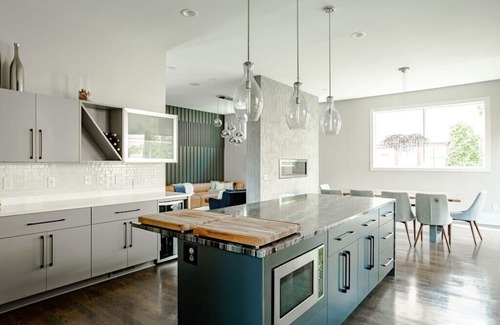 Linden Hills Casa | Linden Hills Designer Retreat | Rooftop Deck