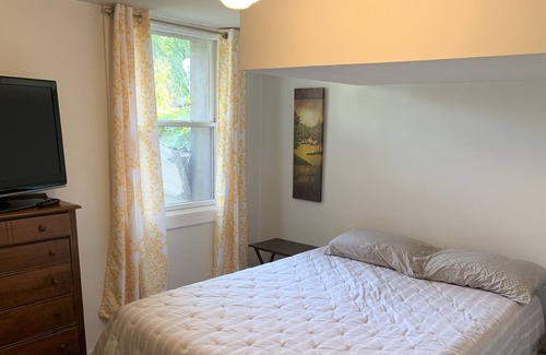 Linden Hills Apartamento | Linden Hills Lake Apt - 2 blocks to Lake Harriet & Bde Maka Ska