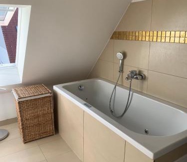 Altlindenau Hotel | Lindenau Inn