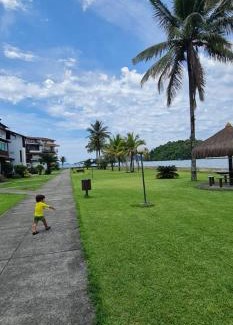 Bracui Apartamento | lindo apartamento frente ao mar pe na areia