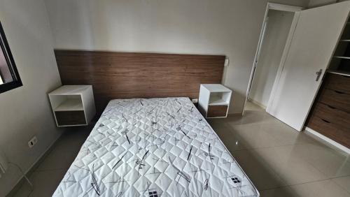 Vila Julia Apartamento | Lindo apartamento reformado a duas quadras da praia da Enseada