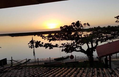 Barra do Itapocu Casa | LINDO SOBRADO COM 7 QUARTOS NA BARRA DO ITAPOCU