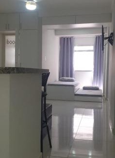 Ponta da Praia Apartamento | Lindo Studio ao lado do Aquário/Praia