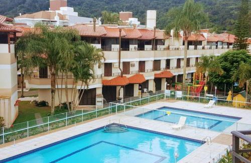 Ponta das Canas Casa | Lindo Triplex43-QUADRA DE TÊNIS-PISCINA