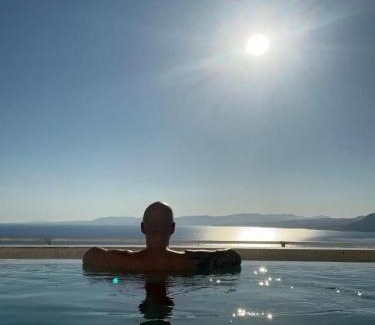 Pefkos Apartamento | Lindos Nest with Private Heated pool