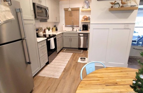 Country Club Estates Casa | LINENS INCLUDED*! DAILY Activities. COMMUNITY POOL/WIFI/ COUNTRY CLUB ESTATES