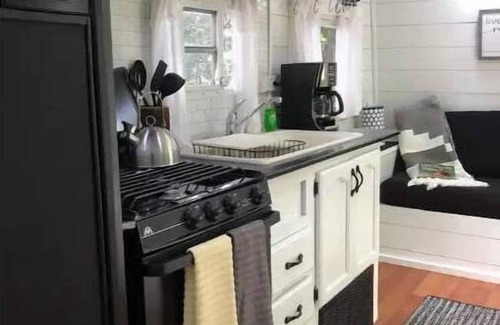 Altamont Casa | LINVILLE Nostalgic Mountain Farm Glamping Camper on Wedding Venue, 10 acre farm