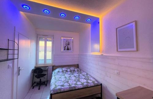 Montlucon Apartamento | Lion d'or 27 Chambre meublée et équipée centre-ville