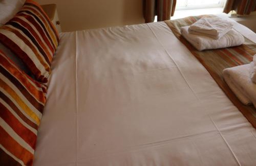 Criccieth Hotel | Lion Hotel & Studio Apartments