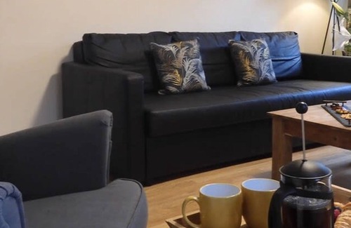 Hoole Apartamento | Lion House Chester - Very Near Zoo Ideal for Families