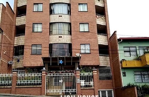 Villa Hermosa Apartamento | Lion House