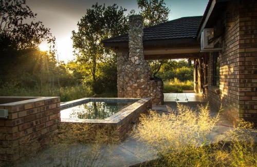Marloth Park Casa | Lion King