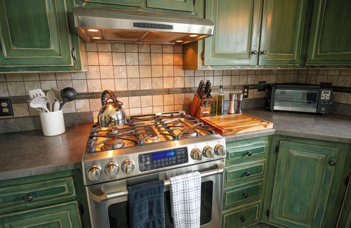 Reedsville Casa | Lions Den. Pool-Hot Tub-EspressoBar-Stadium 30 Min