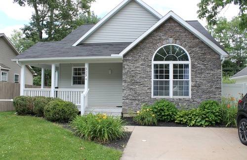 State College Casa | Lion’s Landing - PSU getaway! Everything needed for a fun, hassle-free stay!