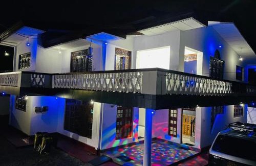 Horana Casa | Lions pub guest house