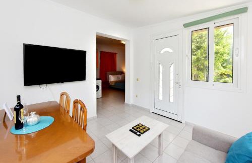 Filerimos Casa | Liri family paradise Danis house