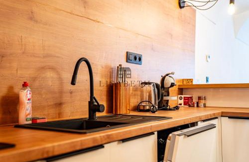 Poprad-Velka Apartamento | LISABETH RESIDENCE