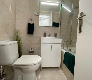 Reboleira Apartamento | Lisbon in sight! Apartment near Reboleira subway