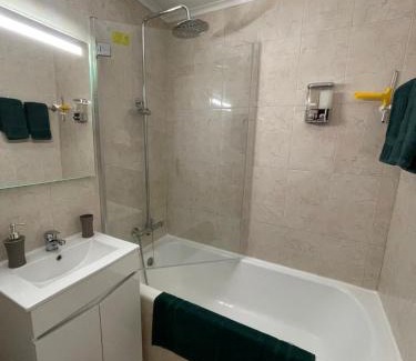 Reboleira Apartamento | Lisbon in sight! Apartment near Reboleira subway