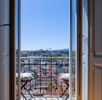 Sao Cristovao e Sao Lourenco Apartamento | Lisbon Panoramic View -3Bedrs+3Baths+ Balconies+AC