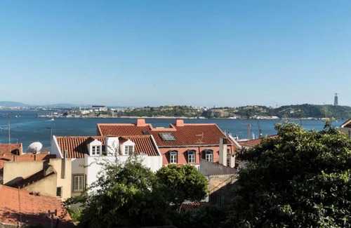 Santos Apartamento | Lisbon Secret & River View Family Flat