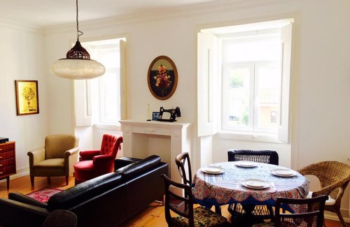Santos Apartamento | Lisbon Secret & River View Family Flat