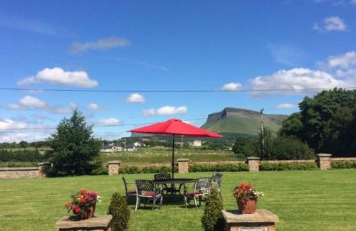 Mullaghnaneane Cama Y Desayuno | Lissadell Lodge