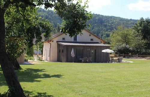 Dietfurt Apartamento | Listed Jura house upper floor