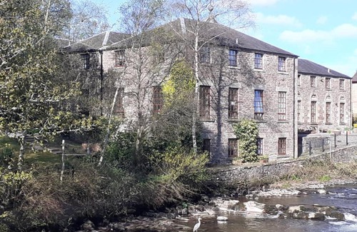 Dunblane Apartamento | Listed Historic Mill Apartment with Indoor Pool