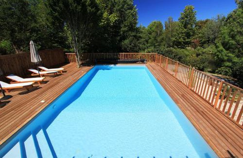 Vielle-Saint-Girons Chalet De Esquí | Listed lodge with pool in the heart of the Landes