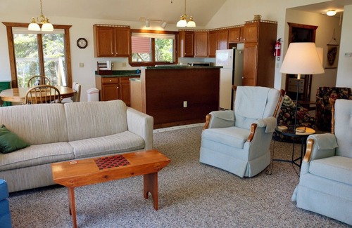 Drummond Island Casa | Listening Point on Drummond Island