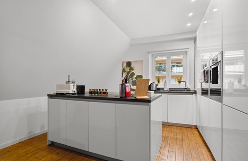 Weinheim Apartamento | LiT LiVING: im Herzen von Weinheim - free Parken