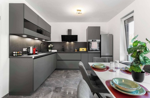 Woerth am Rhein Apartamento | LiT LiVING: Luxus | Box SprIng | Parking | Garten